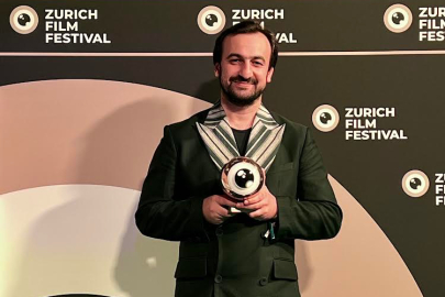 SELMAN NACAR’IN SON FİLMİ ‘TEREDDÜT ÇİZGİSİ’   ZÜRİH FİLM FESTİVALİ’NDE EN İYİ FİLM ÖDÜLÜNÜ KAZANDI!