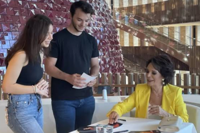 Türk Telekom, Hülya Koçyiğit’i  AKM’de sevenleriyle buluşturdu