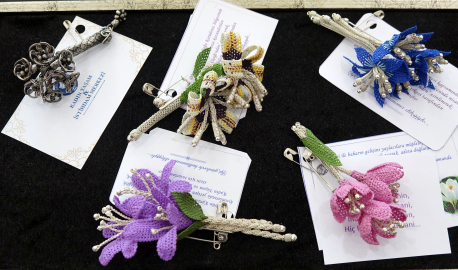 Endemik bitkiler takı ve kumaşa, duygular maniye dökülüyor