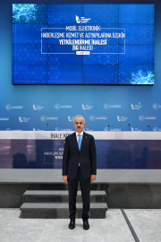 Bakan Uraloğlu: 5G hizmetlerini 2 yıl içinde ülkemizin her noktasında hizmete sunmayı hedefliyoruz
