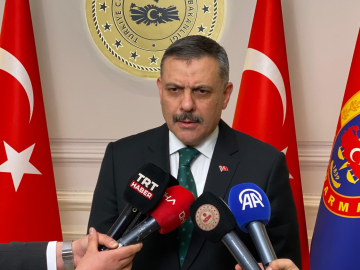 Bakan Çiftçi'den, araçlara sonradan taktırılan ses ve görüntü sistemlerine ilişkin açıklama