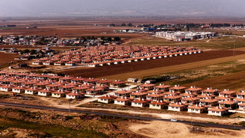Bakan Kurum: Hatay'ın her bir köşesine ektiğimiz umut yeşerdi