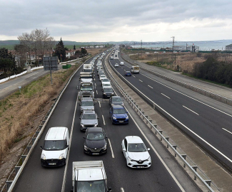 İstanbul-Tekirdağ kara yolunda araç yoğunluğu