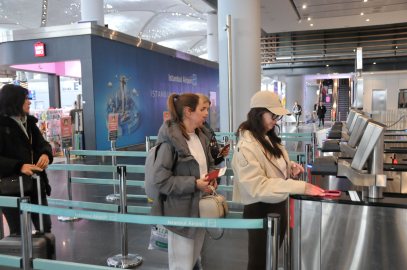 İstanbul- İstanbul'daki iki havalimanında arife yoğunluğu; 2 bin 281 uçuş gerçekleşecek