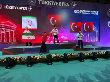Bursalı milli tekvandocu Antalya'daki turnuvada poomsae kategorisinde şampiyon oldu