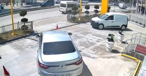 Tatvan'da minibüsün çarptığı 4 yaşındaki çocuk öldü