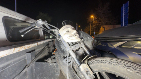İstanbul- Avcılar'da denetim: Far yerine 'V for Vendetta' maskeli motosiklete ceza yağdı