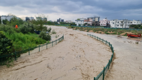 Kadirli'de 2 kişinin öldüğü sel felaketinin izleri siliniyor (3)