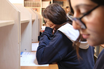 Diyarbakır'da gönüllü kadın öğretmenler, kırsaldaki 119 genç kızı YKS’ye hazırlıyor/Ek fotoğraflar