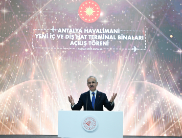 Bakan Uraloğlu: Antalya Havalimanımızın yıllık yolcu kapasitesini 35 milyondan 82 milyona yükselttik