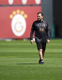 Okan Buruk: 4 sene üst üste şampiyon olacağımıza yüzde 100 inanıyorum / Görüntü eklendi