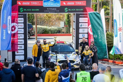 Türkiye'nin ilk engelli kadın ralli pilotundan Bodrum Rallisi’nde çifte derece