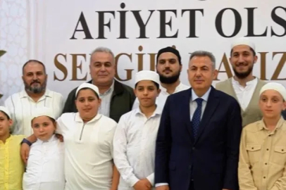 Bakan Çiftçi'den hafız adaylarına yemek jesti