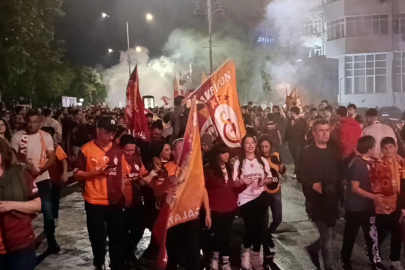 Edirne ve Tekirdağ'da Galatasaray taraftarları şampiyonluğu kutladı / Ek fotoğraflar