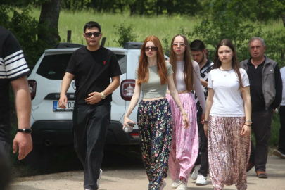Çanakkale’de 'Aşıklar Sokağı' gençlerle doldu