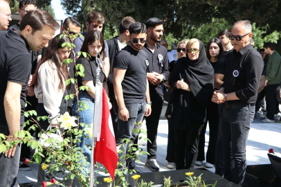 Soma'daki maden şehitleri dualarla anıldı