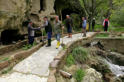 Erdemli Vadisi’nde selin zarar verdiği alanlara ‘imece’ usulü tadilat