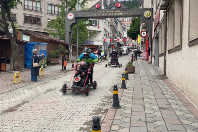  Artvin'de hurda malzemelerden üretilen araçlarla yarış heyecanı 