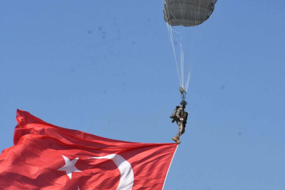 İzmir'de 'Gençlik ve Havacılık Festivali' başladı/Ek fotoğraflar