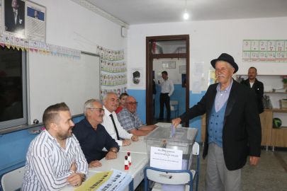 Nevşehir’in Mustafapaşa beldesinde oy kullanma işlemi başladı