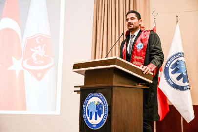 TGF Başkanı Taha Akgül’e KMÜ tarafından fahri doktora verildi
