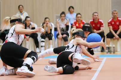 Kadın Goalball Milli Takımı yarı finale çıkınca gözyaşı döktüler