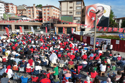 Rize’de dev ekranda milli maç heyecanı
